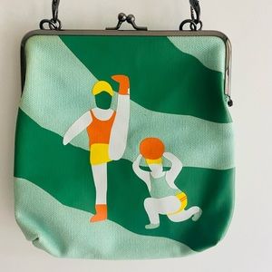 Yizi store crossbody handbag kiss lock purse